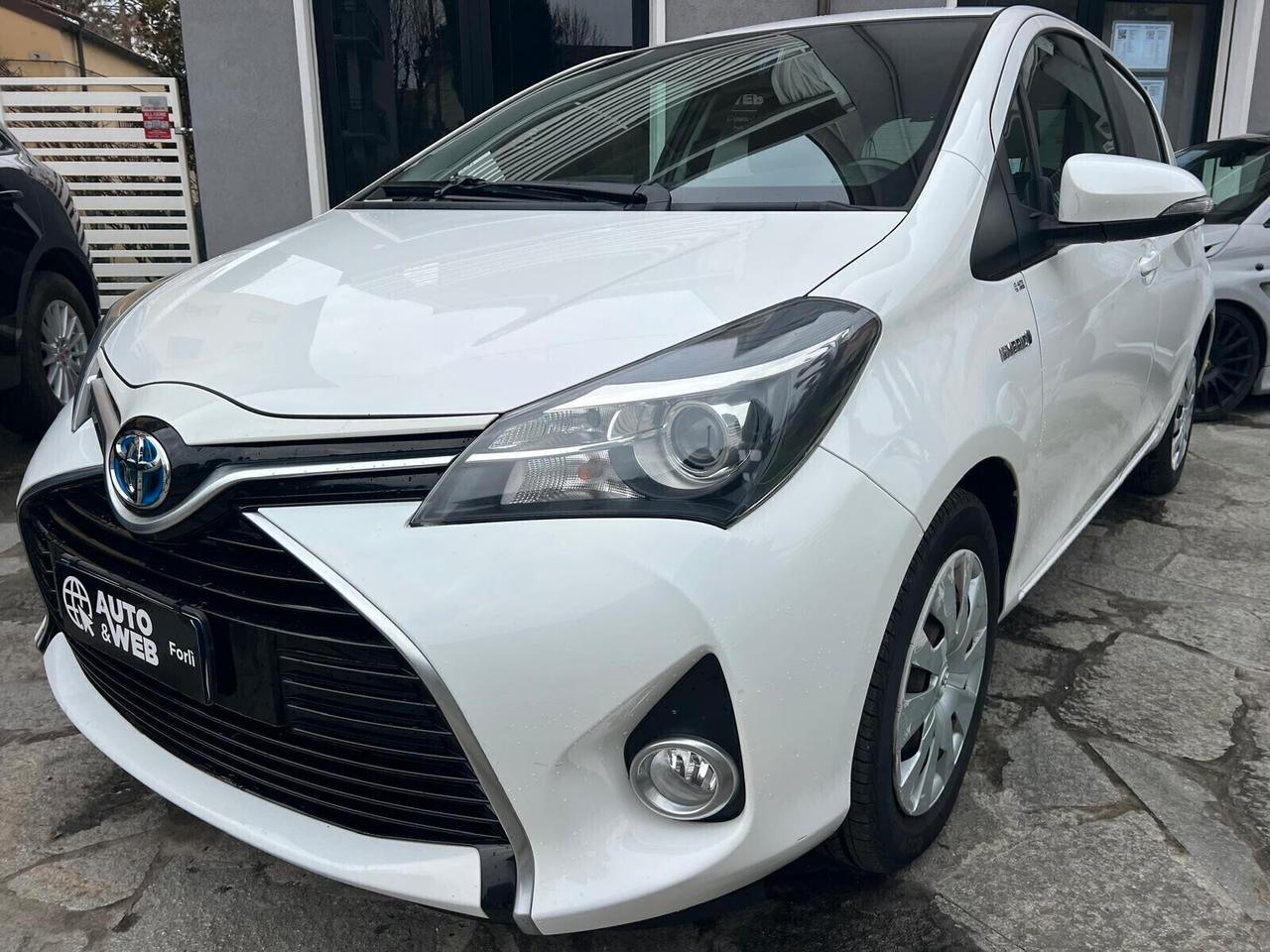 TOYOTA YARIS 1.5 HYBRID STYLE 5P NEOPATENTATI