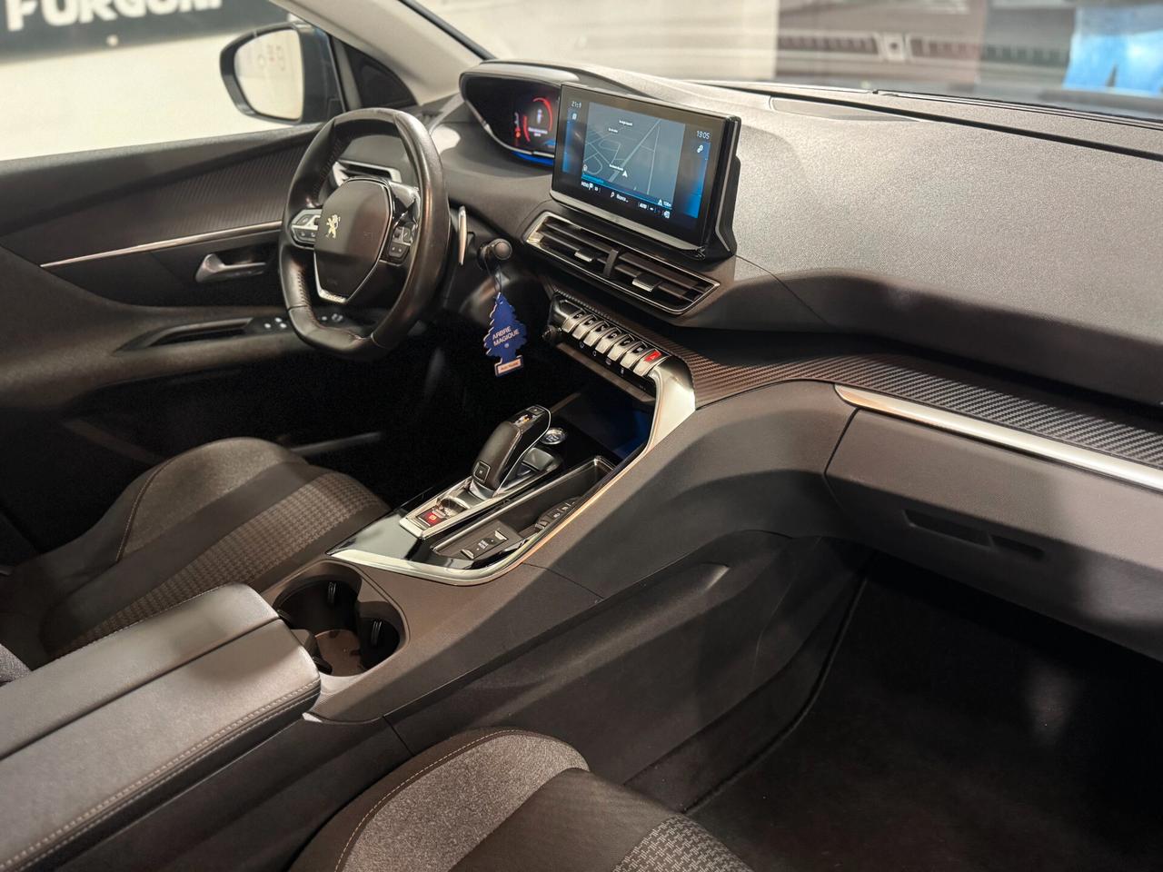 Peugeot 3008 BlueHDi 130 S&S EAT8 Active Business