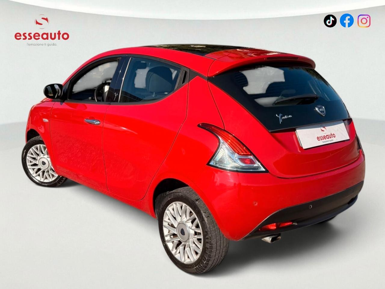Lancia Ypsilon 1.2 69 CV 5 porte Gold