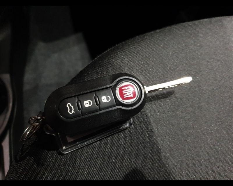 FIAT 500 (2015--->) 1.0 Hybrid Dolcevita