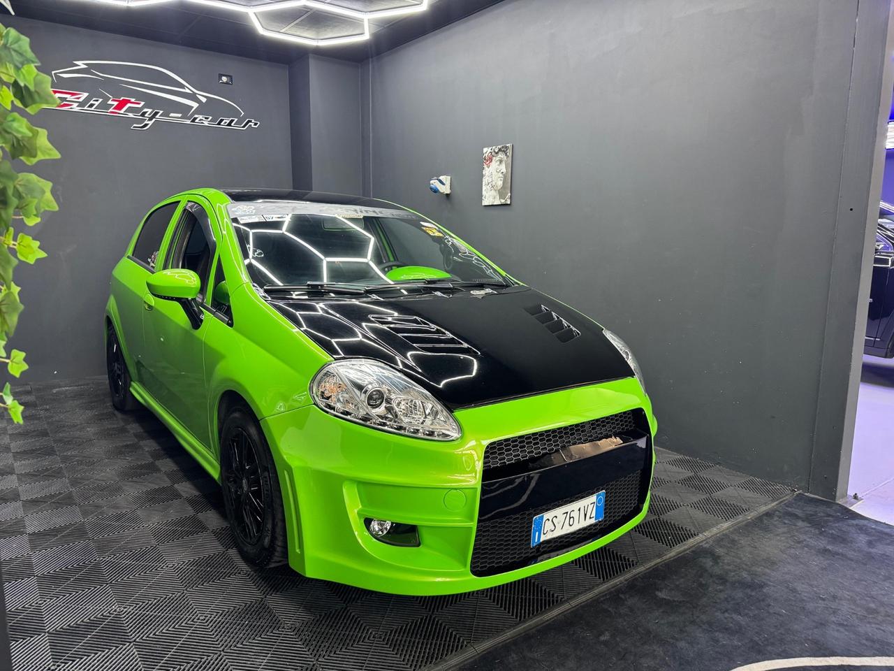Fiat Grande Punto Look Sportivo – Personalizzata nei Dettagli