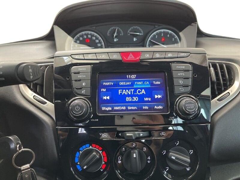 Lancia Ypsilon III 2015 1.0 hybrid Gold s&s 70cv