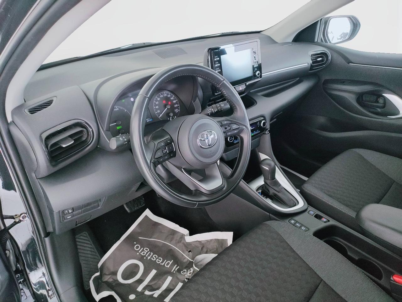 TOYOTA Yaris IV 2020 - Yaris 1.5h Active