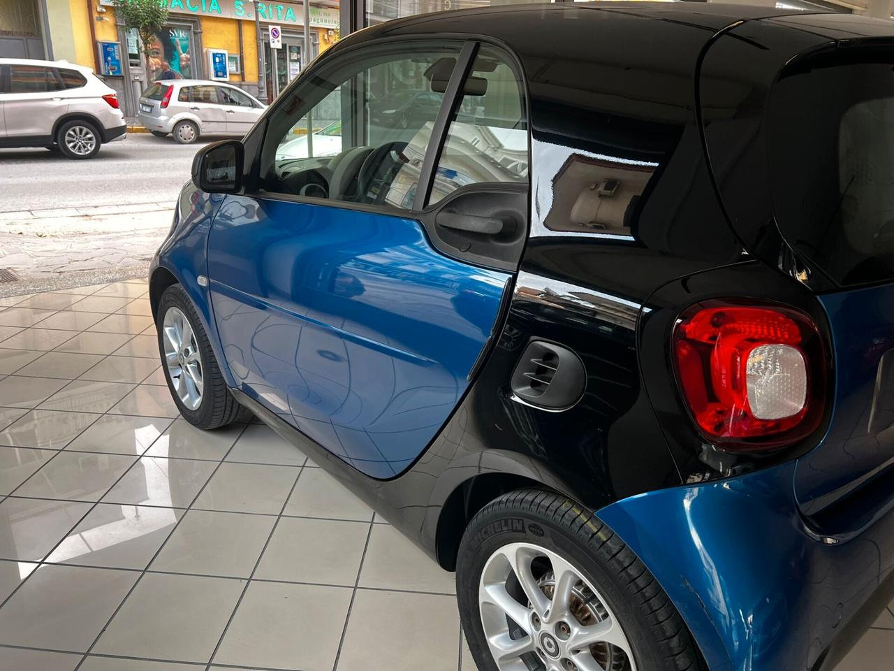 Smart ForTwo 0.9 Turbo Basis Standard