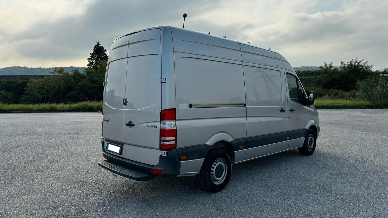 Mercedes Sprinter 318d