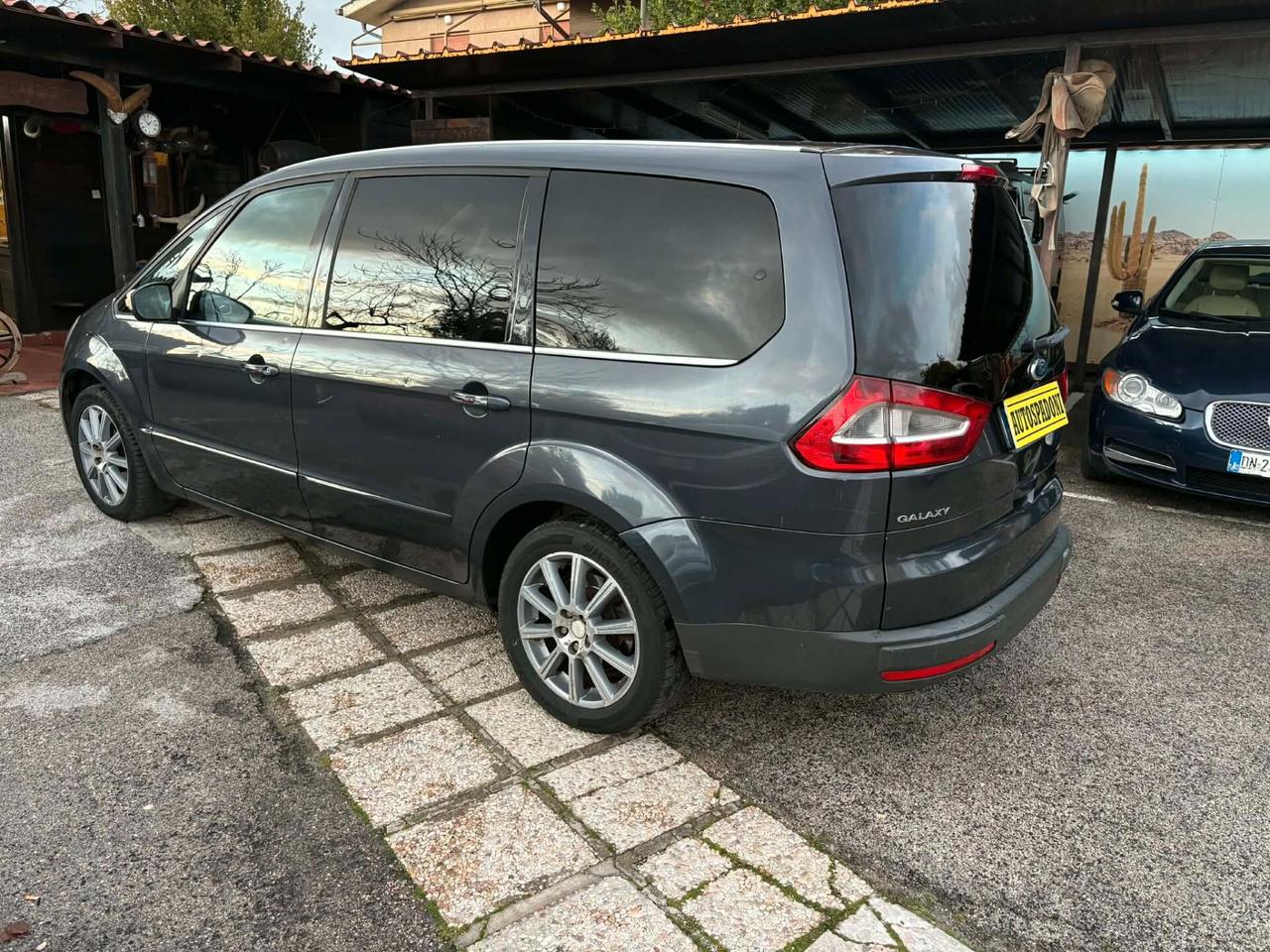 Ford Galaxy 2.2 TDCi 175 CV Ghia 7 POSTI