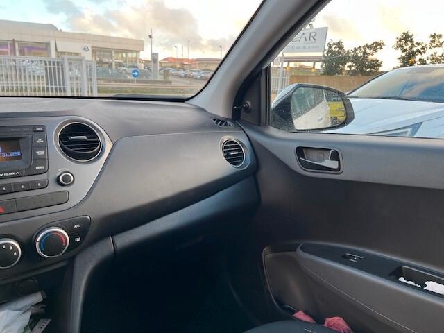 Hyundai i10 1.0 MPI Tech