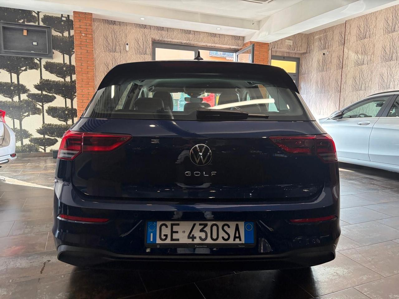 Volkswagen Golf 1.5 eTSI 130 CV EVO ACT DSG R-Line