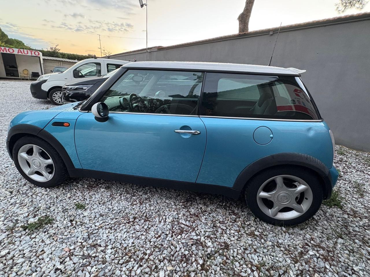 Mini 1.6 16V Cooper 115CV Ok Neopatentati