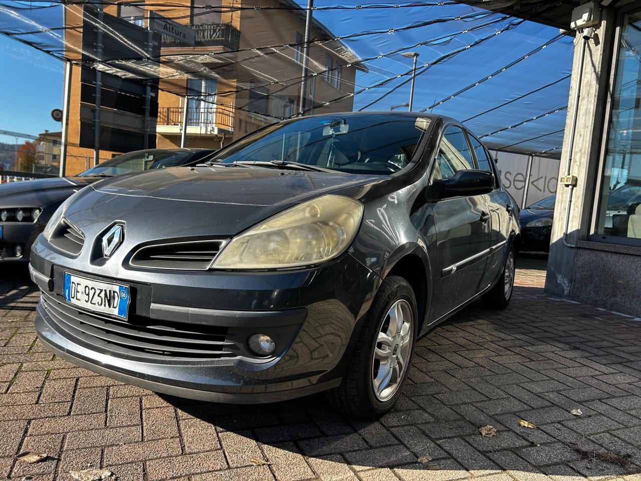 Renault Clio 1.2 16V 5 porte Luxe