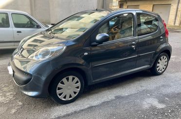 Peugeot 107 1.4 HDi 5p. Plaisir