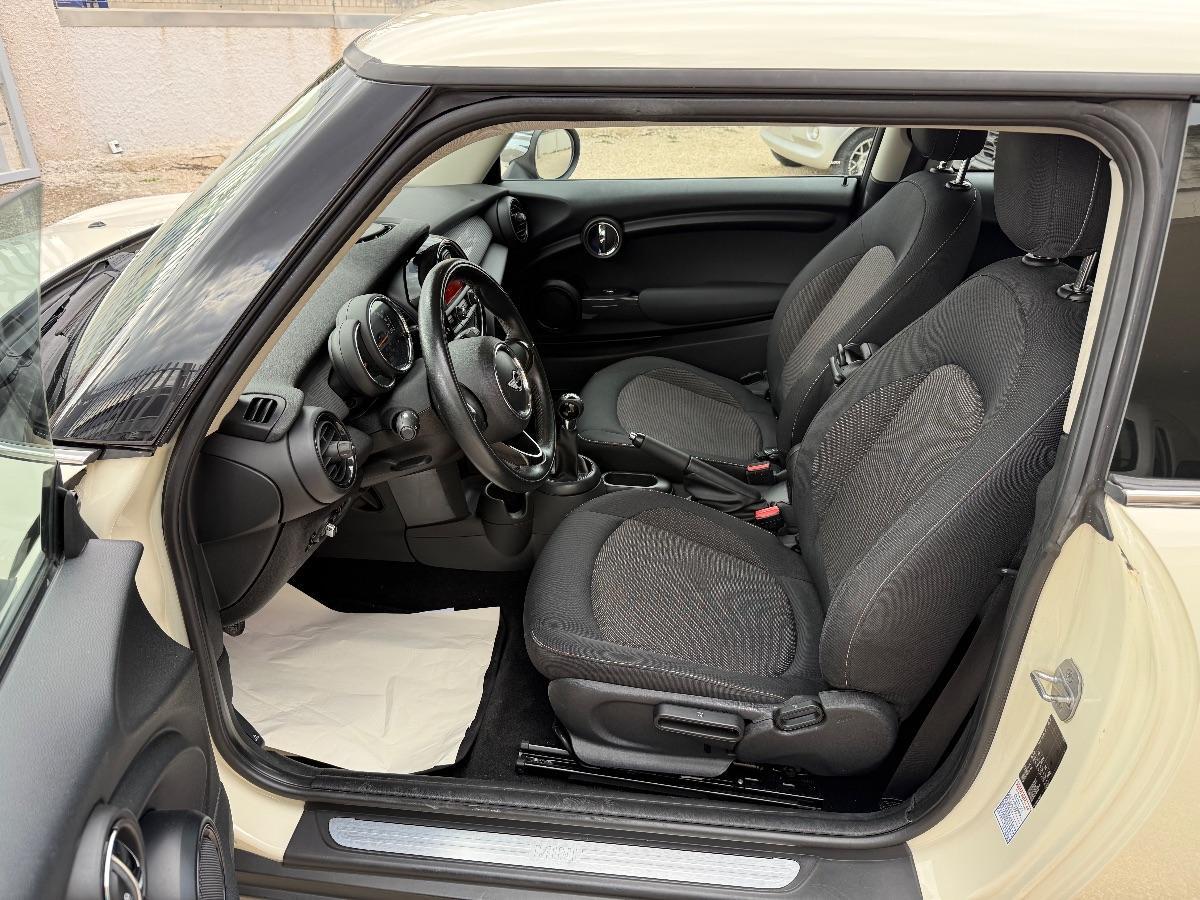 MINI - Mini - 1.5 One D Business