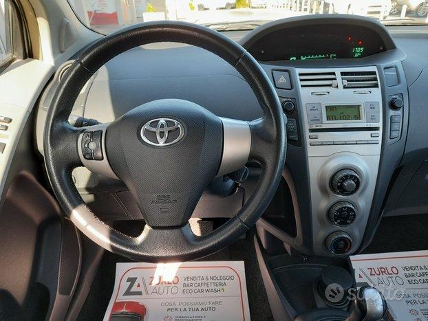 TOYOTA Yaris 1.0 5P. SOL