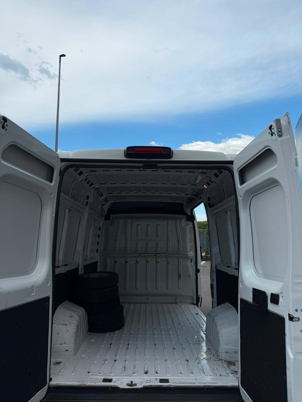 Fiat Ducato 35 2.2 Mjt 160CV AT9 PM-TM Furgone Vetrato