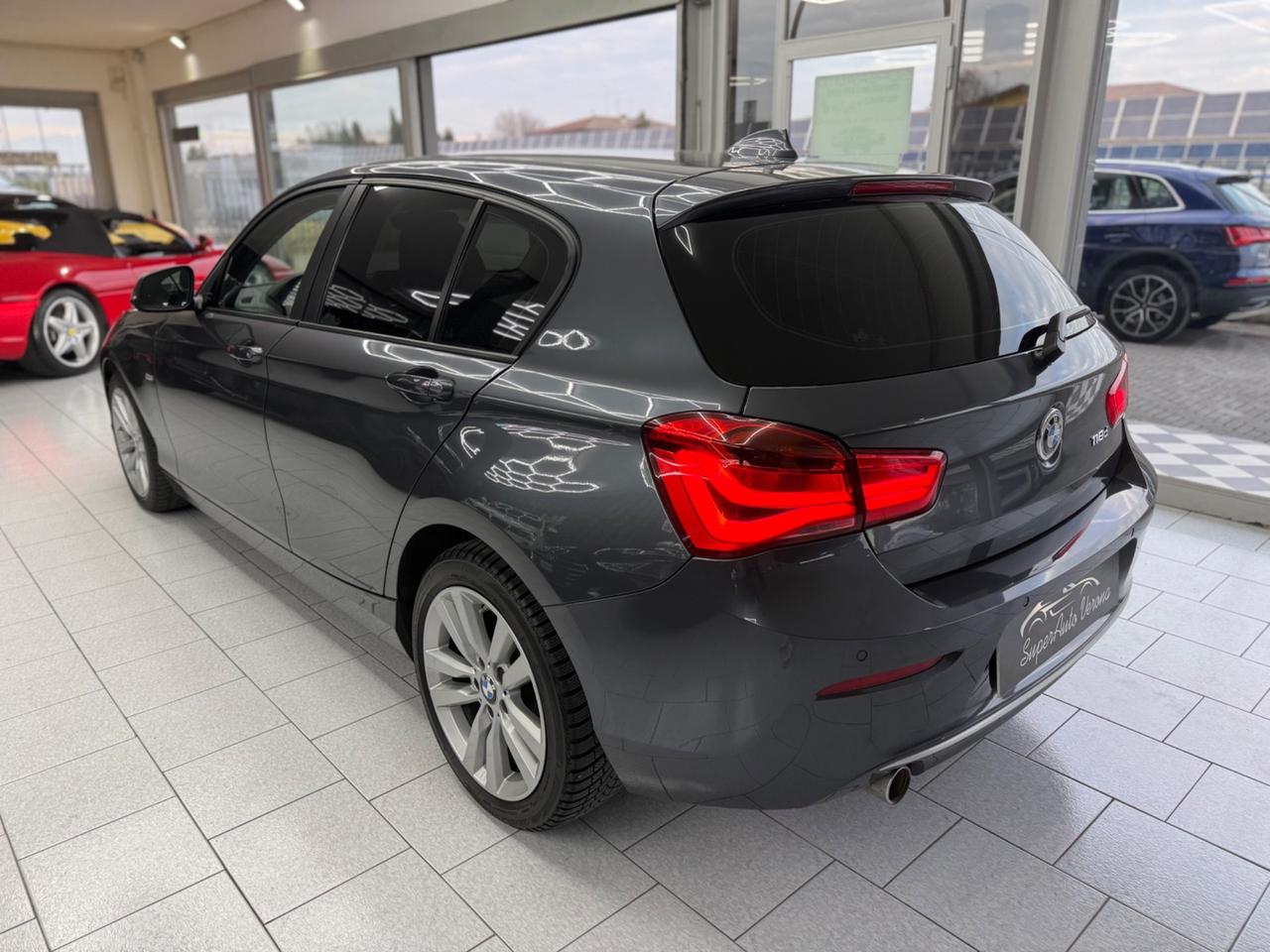 Bmw 118 118d 5p. Urban