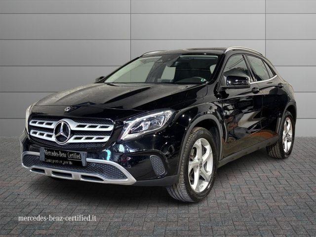 MERCEDES-BENZ GLA 200 d Automatic Sport