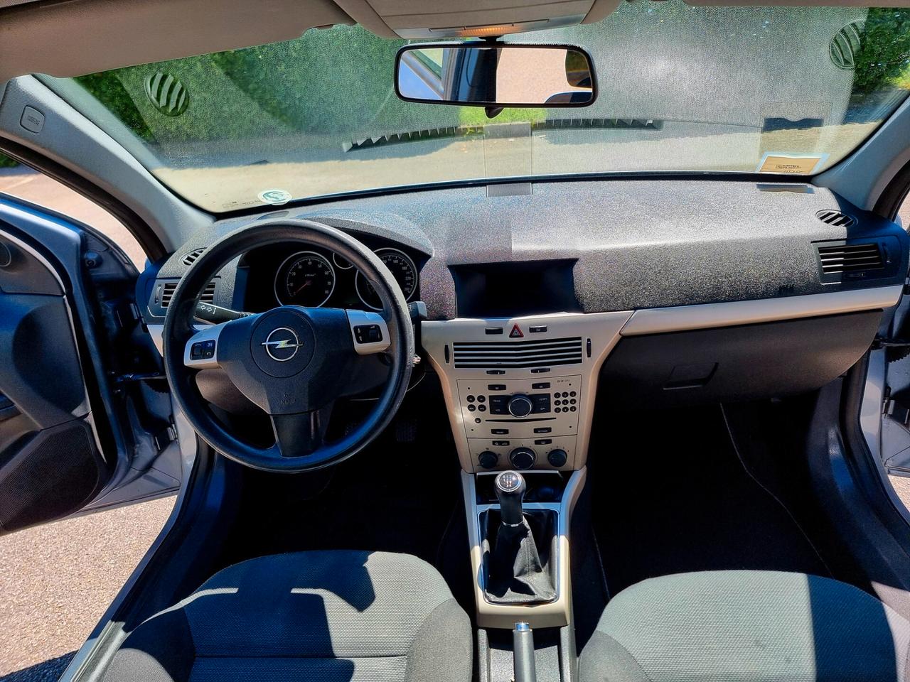 Opel Astra 1.4 16V ADATTA A NEOPATENTATI