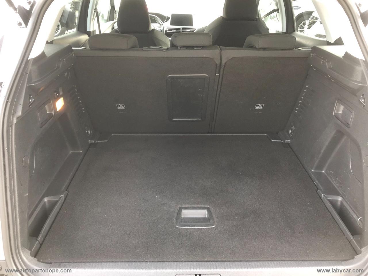 PEUGEOT 3008 BlueHDi 130 S&S Business