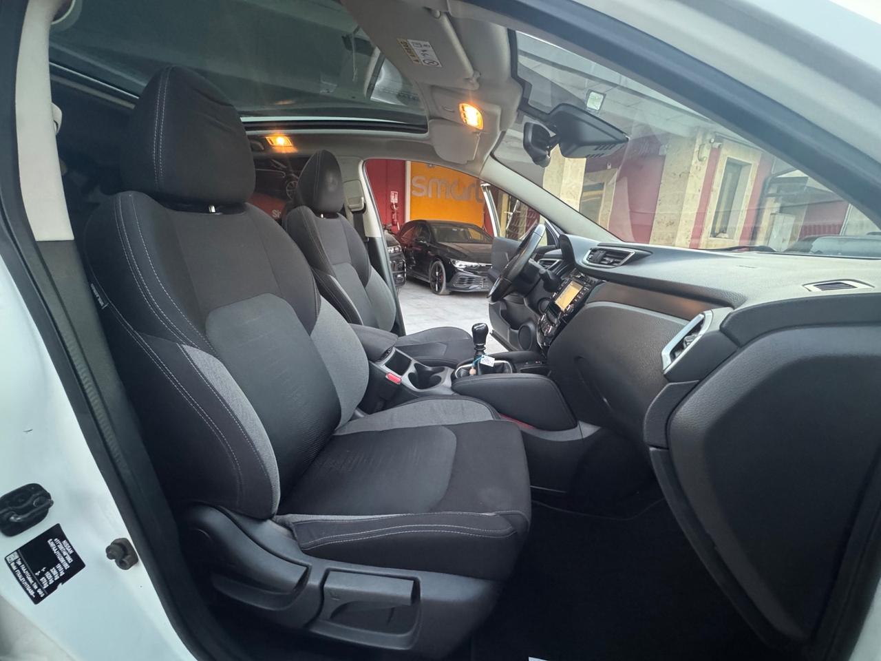 Nissan Qashqai 1.5 dCi N-Connecta tetto 360 metallizzata