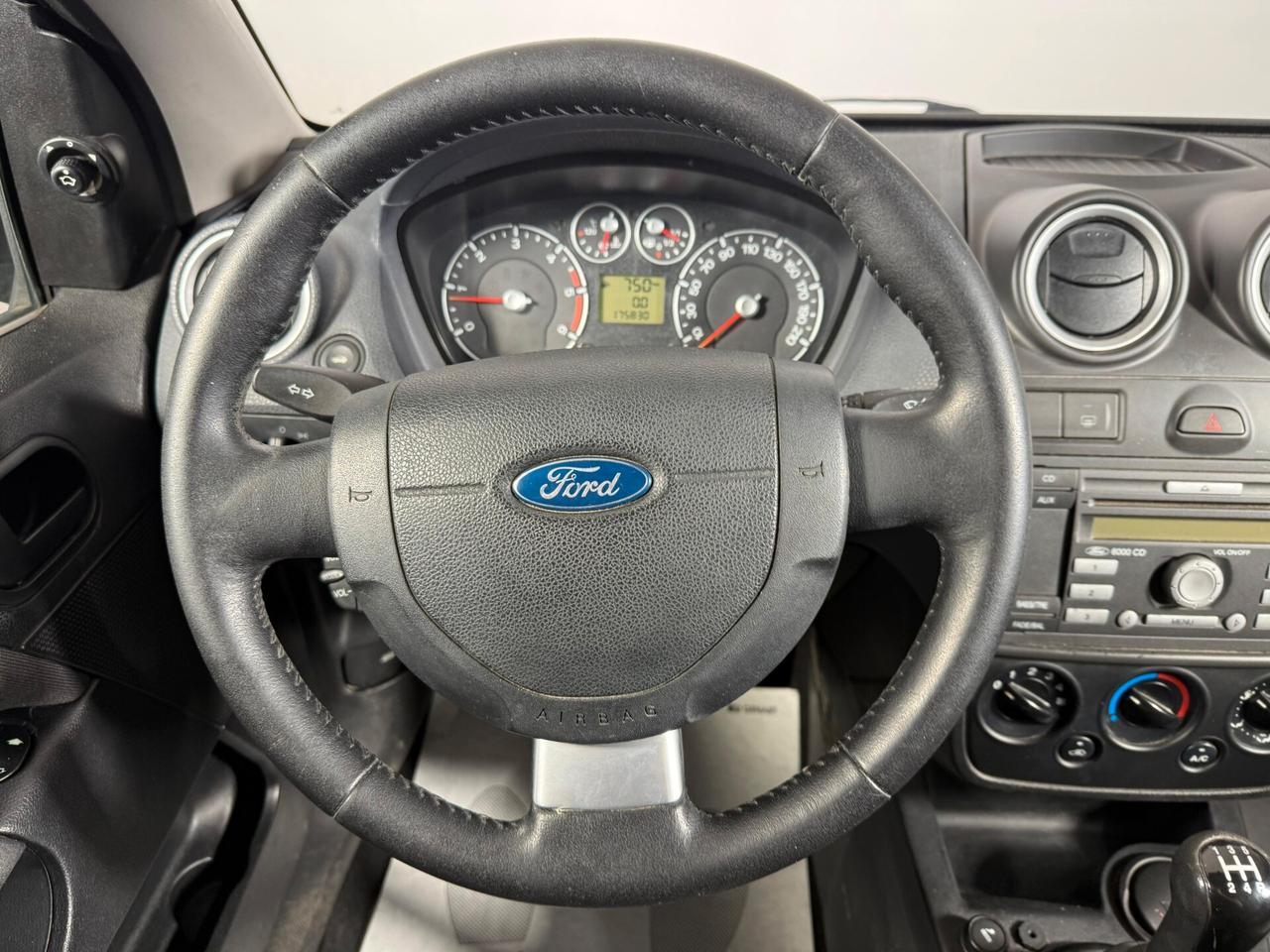 Ford Fiesta 1.4 TDCi 5p. Ghia