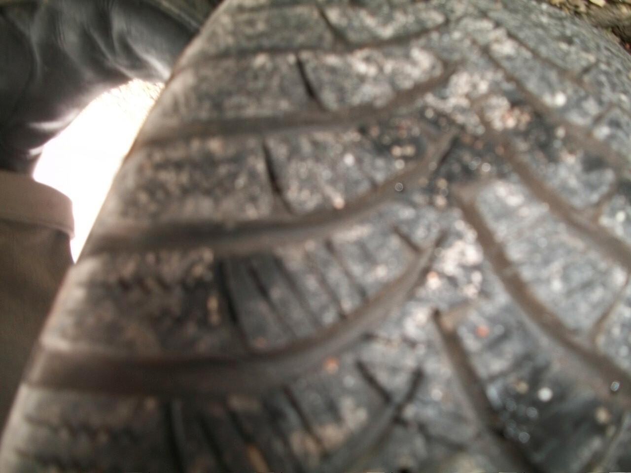 Toyota Aygo 1.0 12V VVT-i 5 porte Lounge CC 998 BENZINA IMMAT 30/06/2012 05 PORTE SI NUOVI PATENTATTI GARANZIA UN ANNO