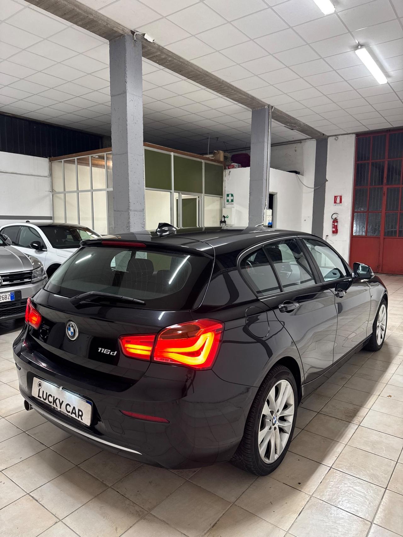 Bmw 116 116d 5p. Urban