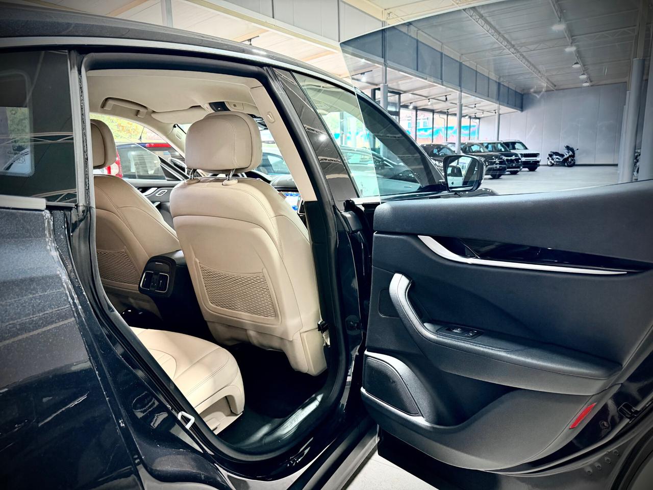 Maserati Levante 3.0 V6 Diesel Q4 Gransport RESTYLING