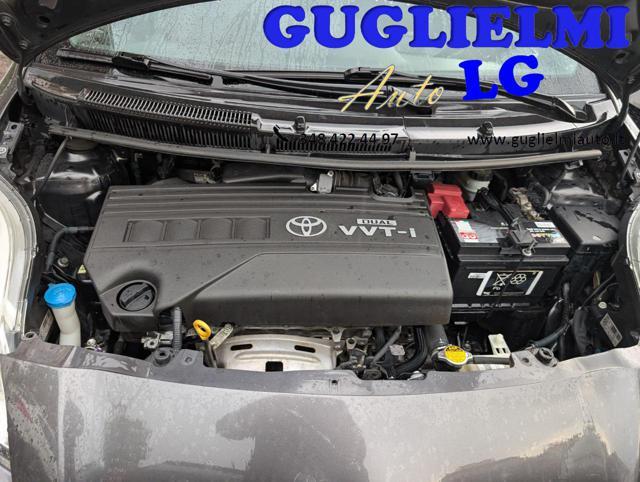 TOYOTA Yaris 1.3 5 porte Sol NEOPATENTATI