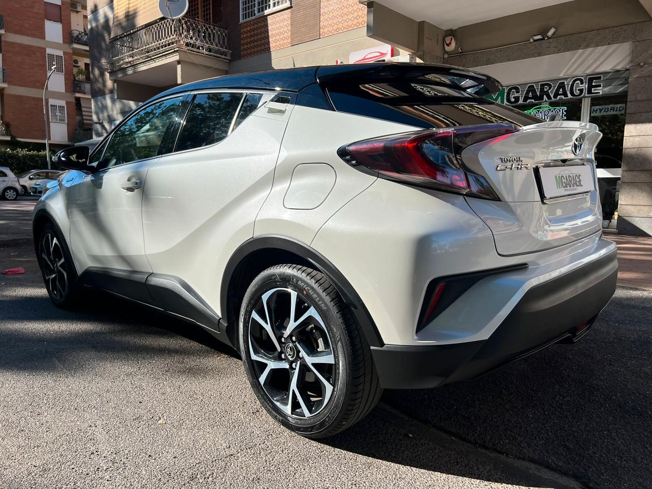Toyota C-HR 1.8 Hybrid E-CVT Style