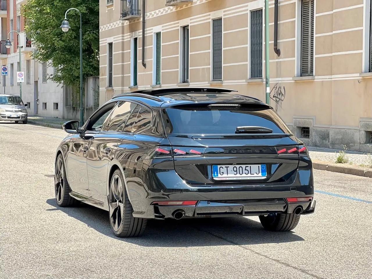Peugeot 508 Plug-in Hybrid4 360 e-EAT8 SW Sport Engineered