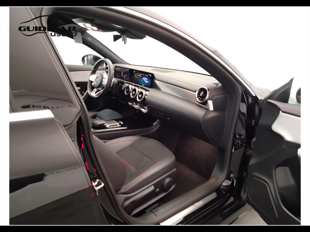 Mercedes-Benz CLA Sh.Brake - X118 - CLA Shooting Brake 200 d Premium 4mati