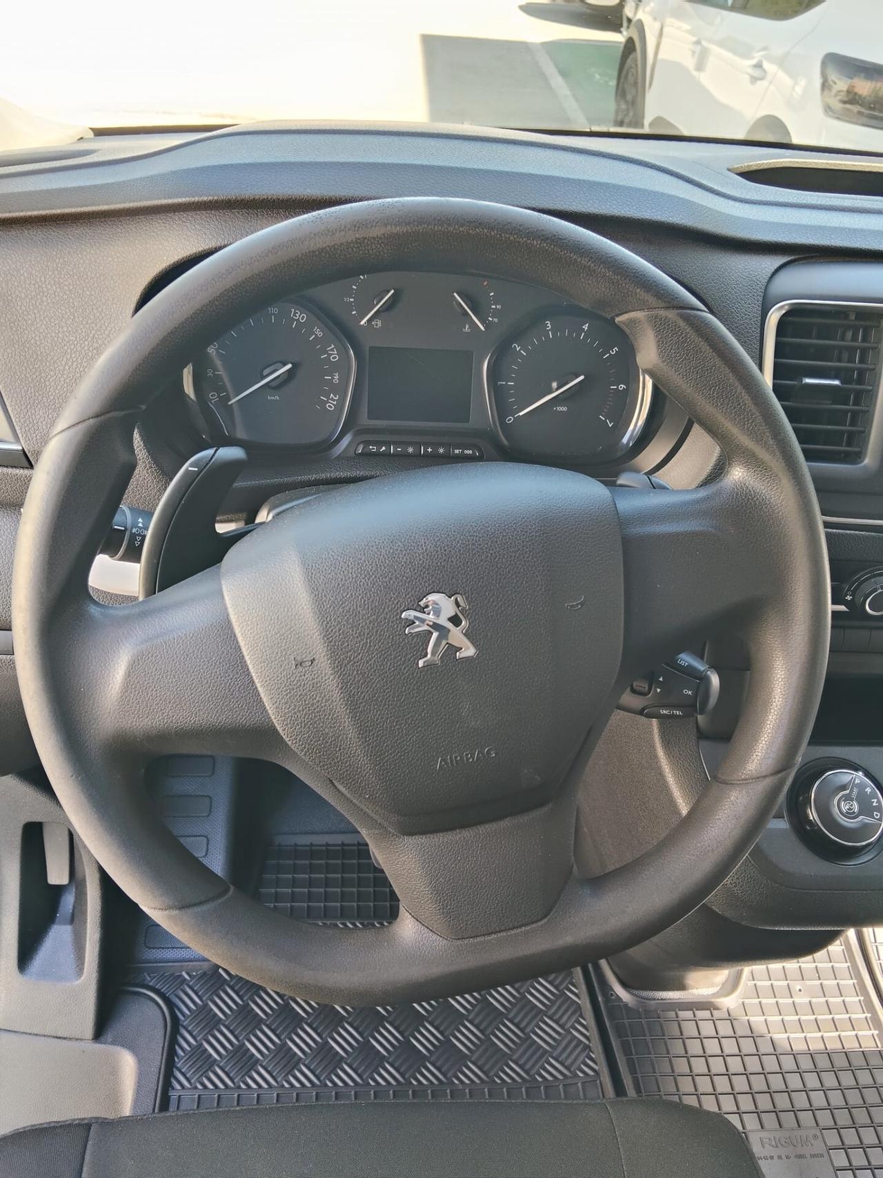 Peugeot Traveller Long Business 120 cv EAT8 9 Posti