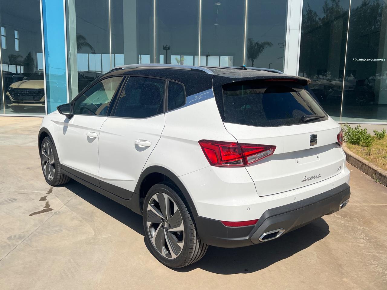 SEAT Arona ecotsi FR 110cv possibilità noleggio no scoring