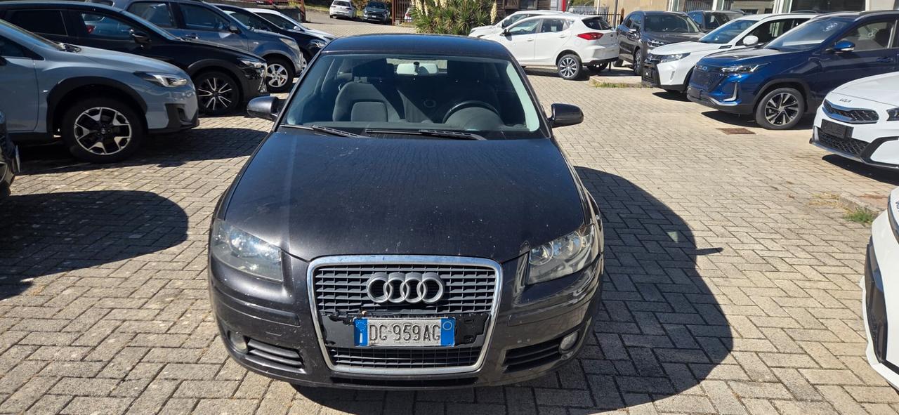 Audi A3 1.6 FSI 115CV GPL 3 PORTE