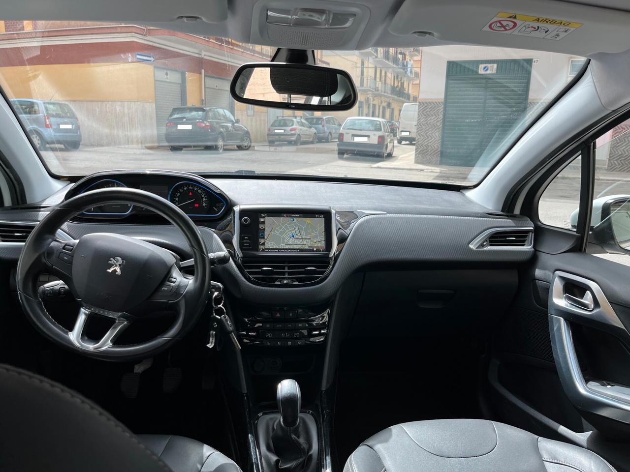 Peugeot 2008 BlueHDi 100 Allure