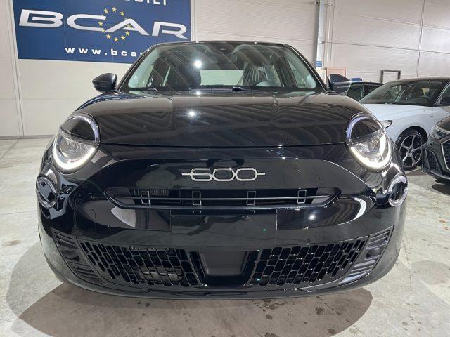 FIAT 600 Hybrid 100 CV DCT MHEV PRONTA CONSEGNA NUOVA 2025"