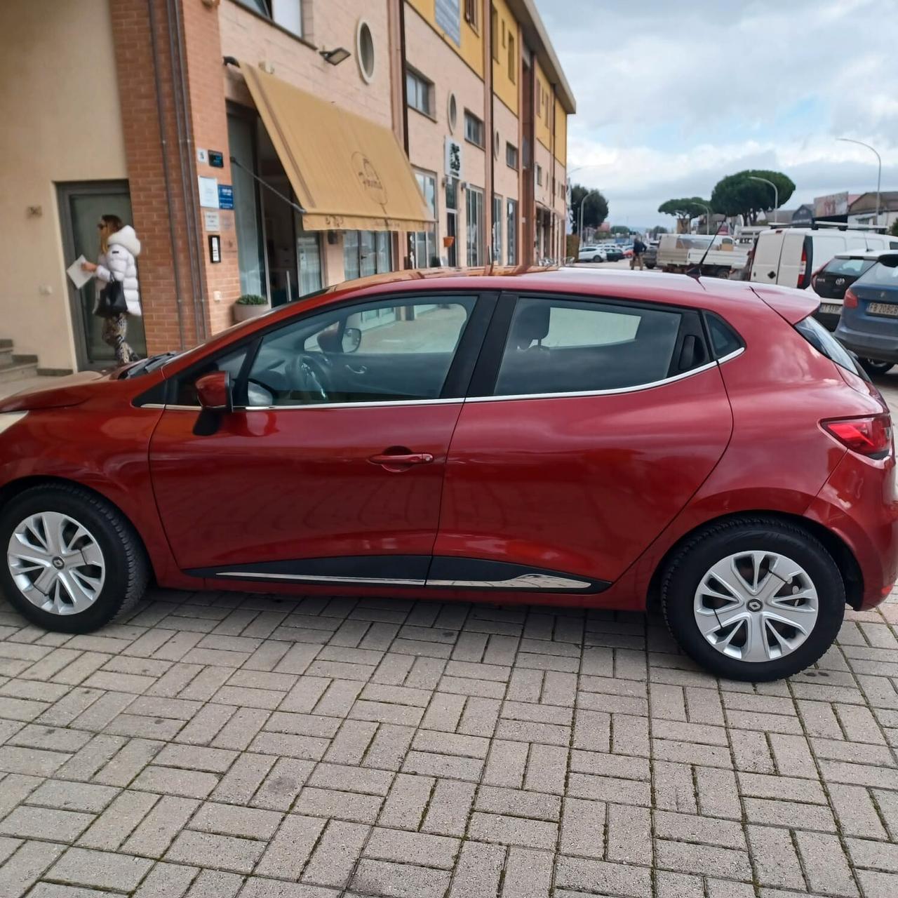 121.828 KM CLIO 1.5 DCI NEOPATENTATI UNIPROPRIETARIO