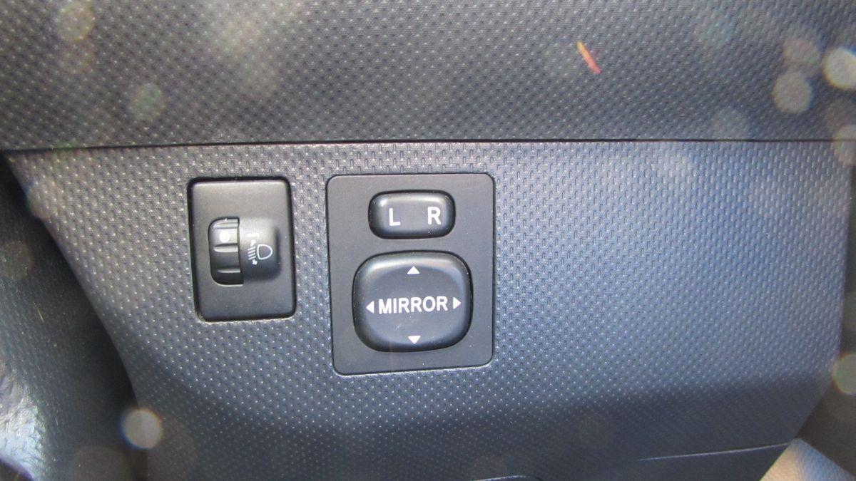 TOYOTA - Urban Cruiser - Cruiser 1.4 D-4D AWD Luxury