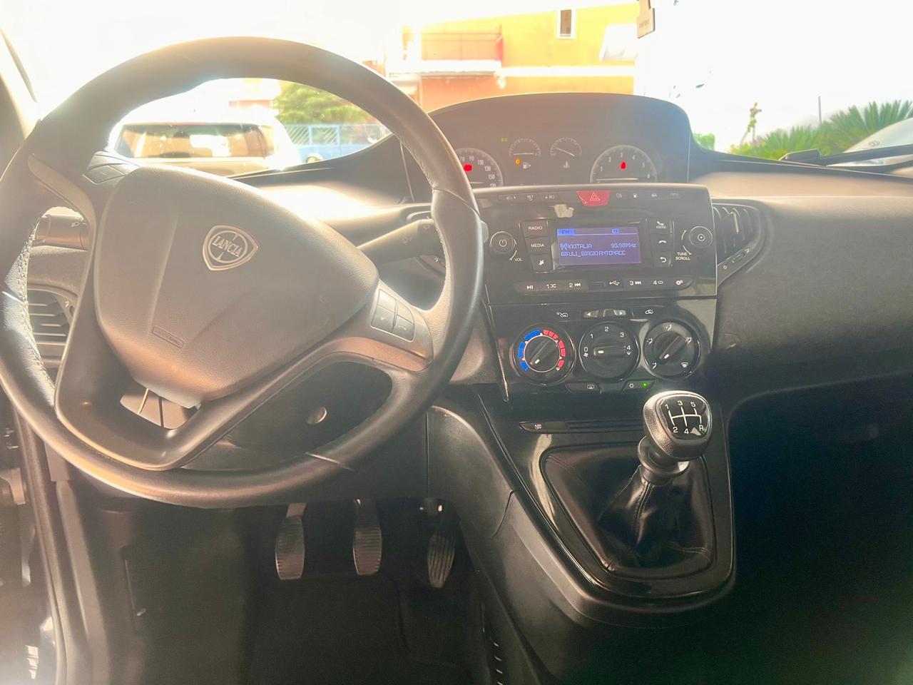Lancia Ypsilon 1.2 69 CV 5 porte GPL Ecochic Elefantino Blu