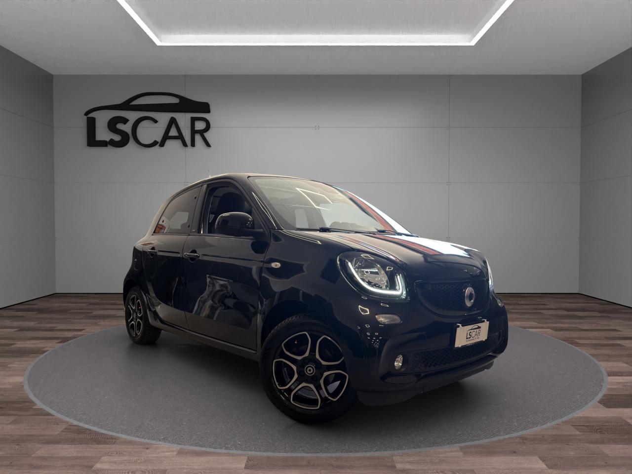 Smart forfour 1.0 Prime 71cv - Unipro - Promo Finanziamento - Schermo - Retrocamera - Tetto panoramico - Sedili riscaldatili