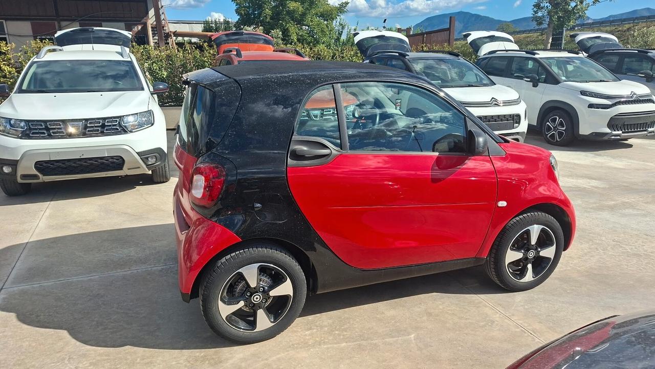 Smart ForTwo 1.0 BENZINA Automatica