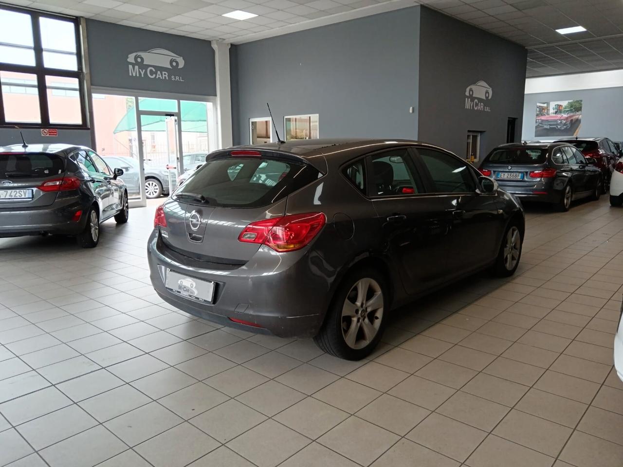 Opel Astra Benzina Manuale