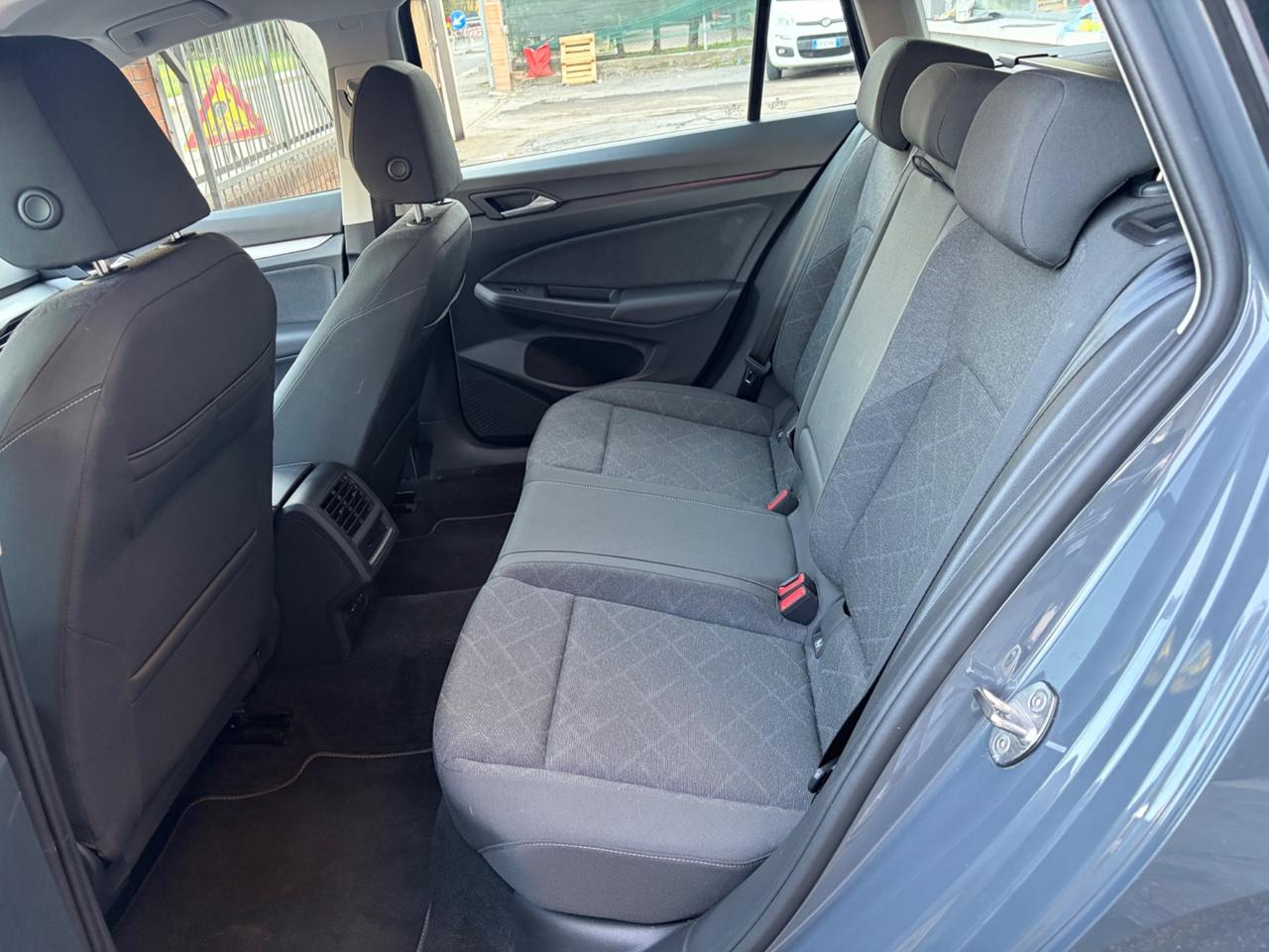 Volkswagen Golf Variant 1.0 eTSI EVO DSG Life
