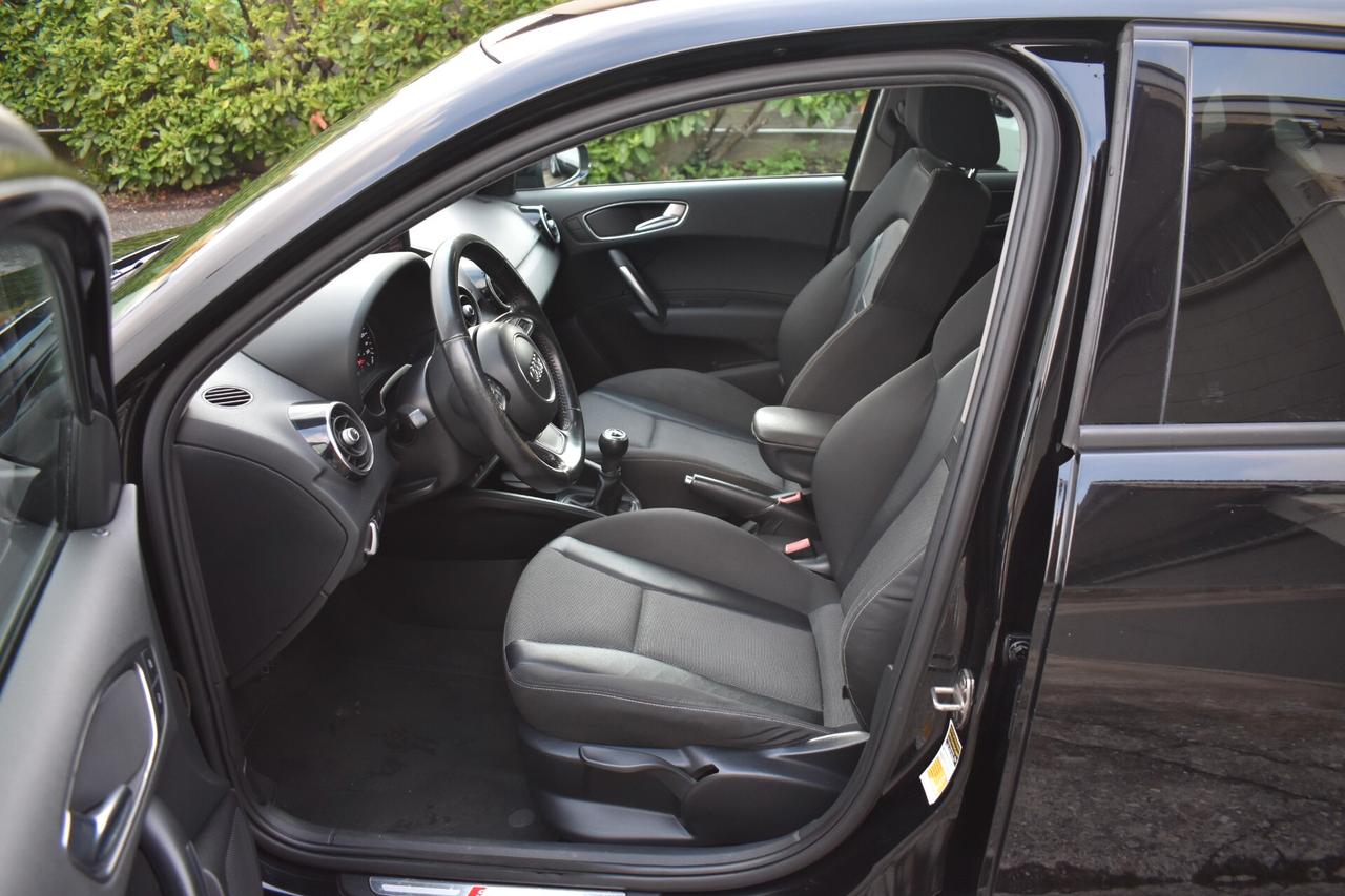 Audi A1 Sportback 1.6 tdi S-line 5p 90cv