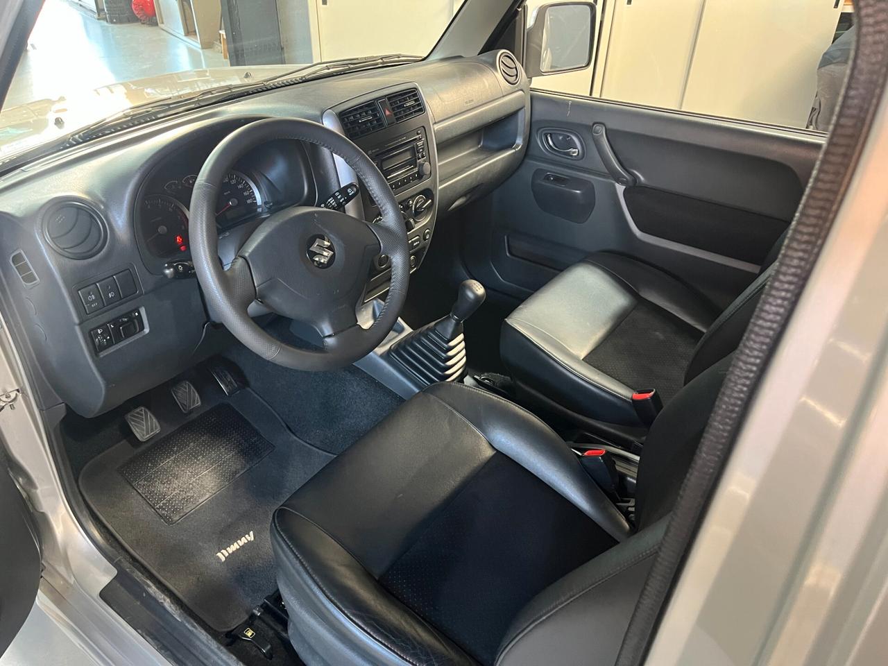 Suzuki Jimny 1.3i 4WD JLX+ - 22.000KM