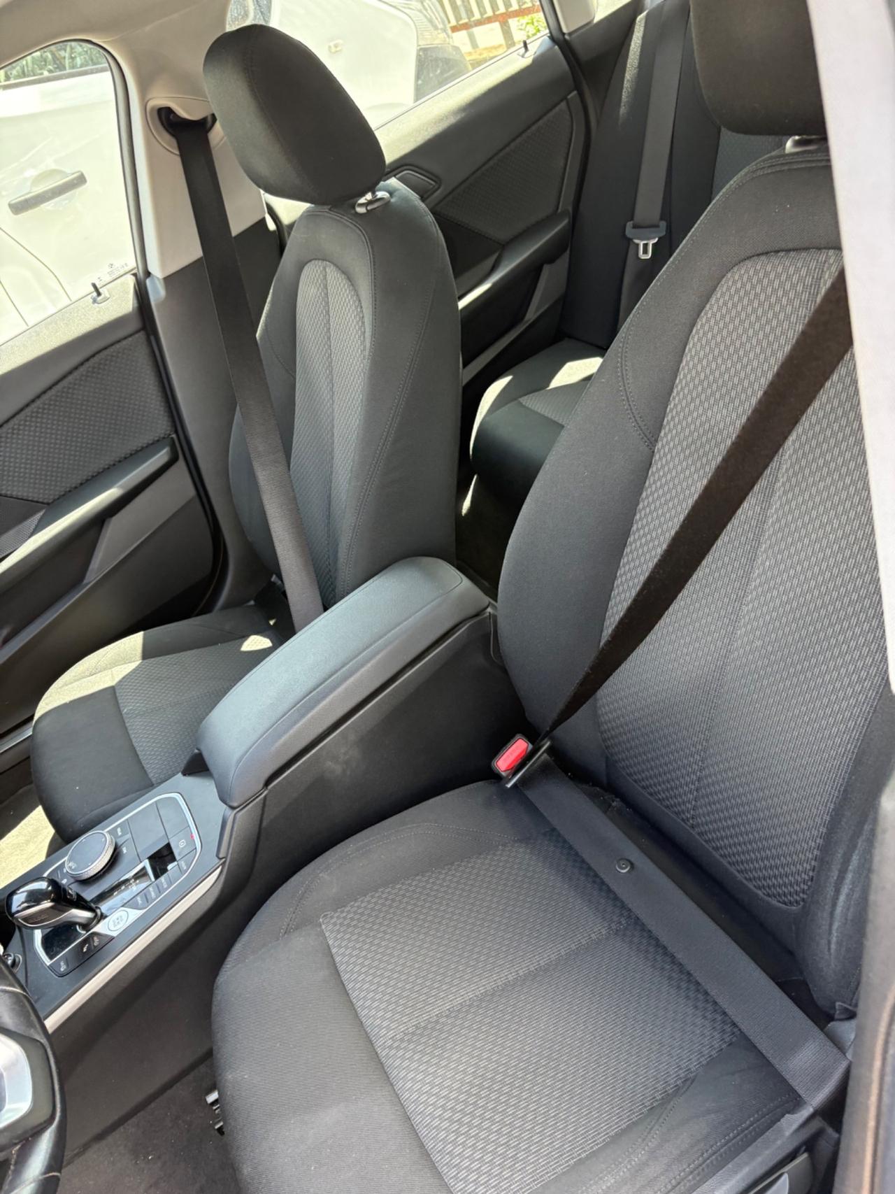 Bmw Serie 2 Gran Coupé 216d Business Advantage aut.