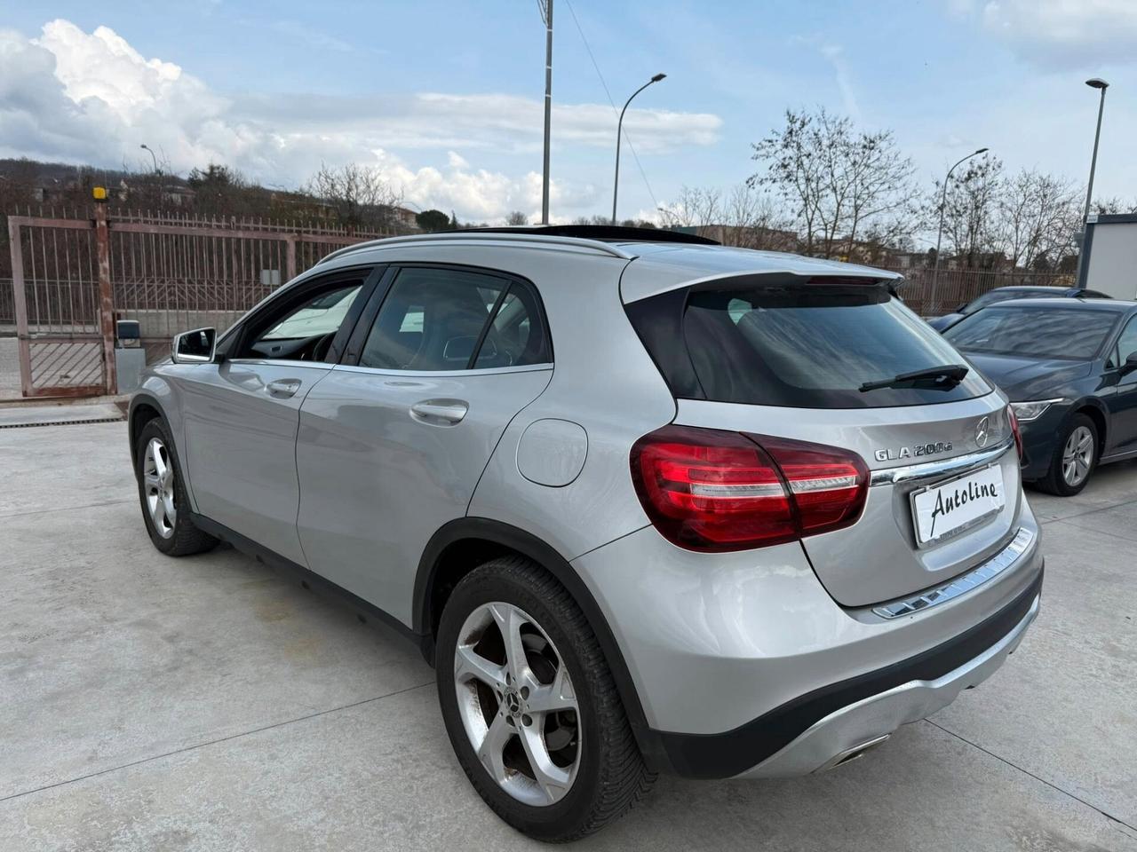 Mercedes-benz GLA 200D -SPORT- TETTO-RETROCAMERA