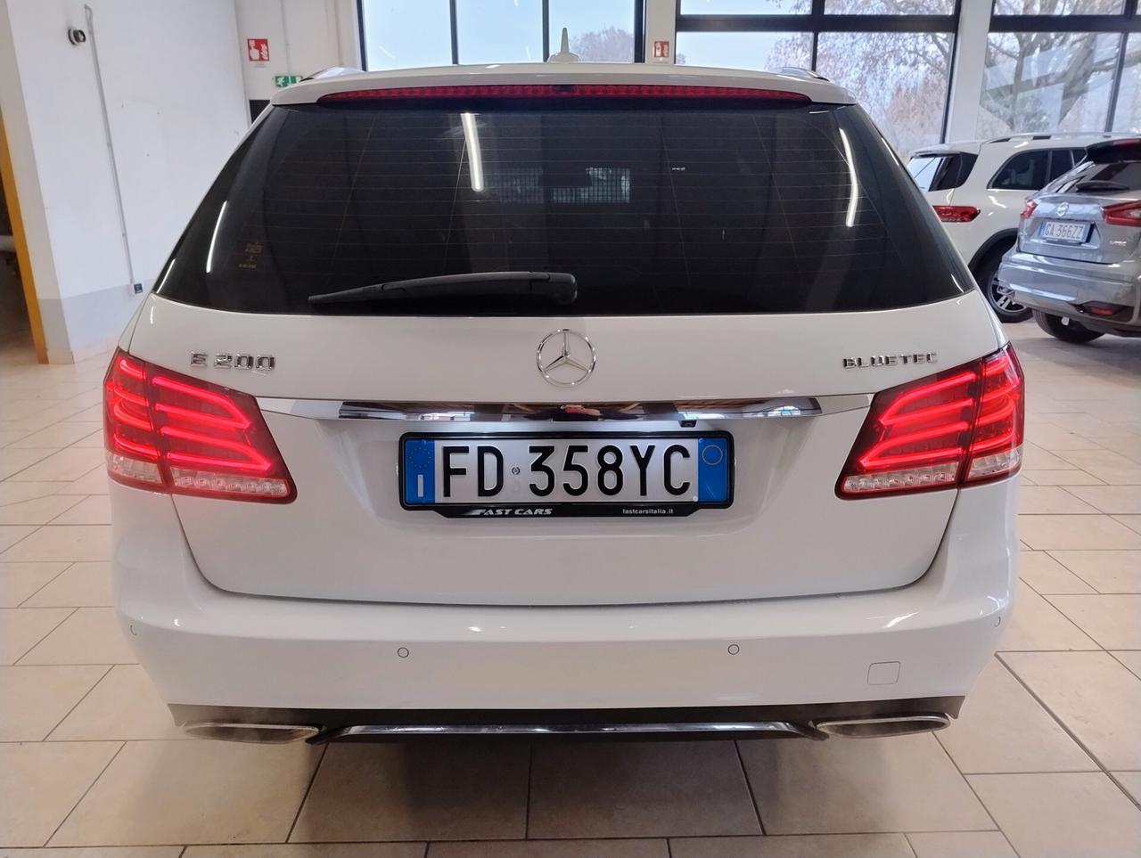 MERCEDES E200 BlueTEC Premium - 2015