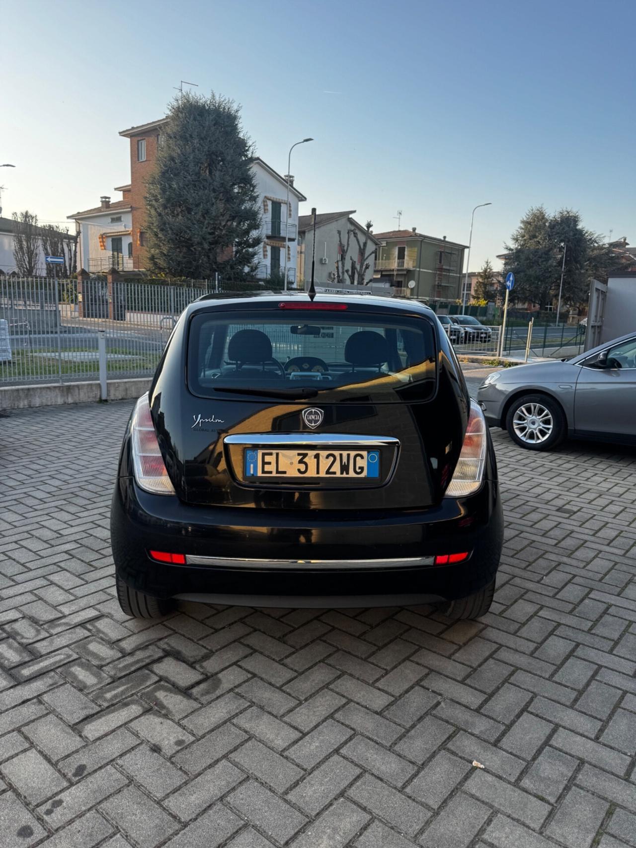 Lancia Ypsilon 1.2 69 CV 5 porte S&S Platinum