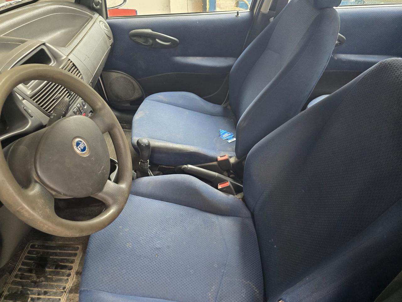 Fiat Punto 1.3 Multijet 16V 5 porte Dynamic van autocarro 4 posti